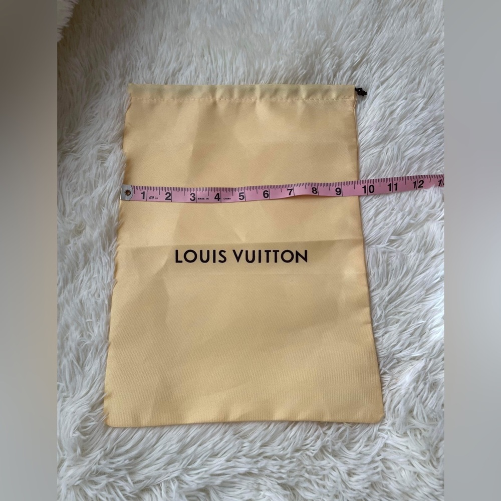 Louis Vuitton drawstring Dustbag - Picture 2 of 2